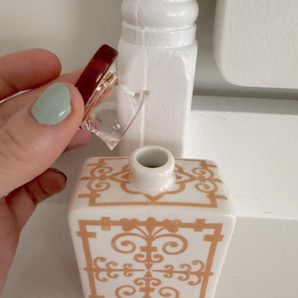 Glass Perfume Jar - Picture 2 of 4